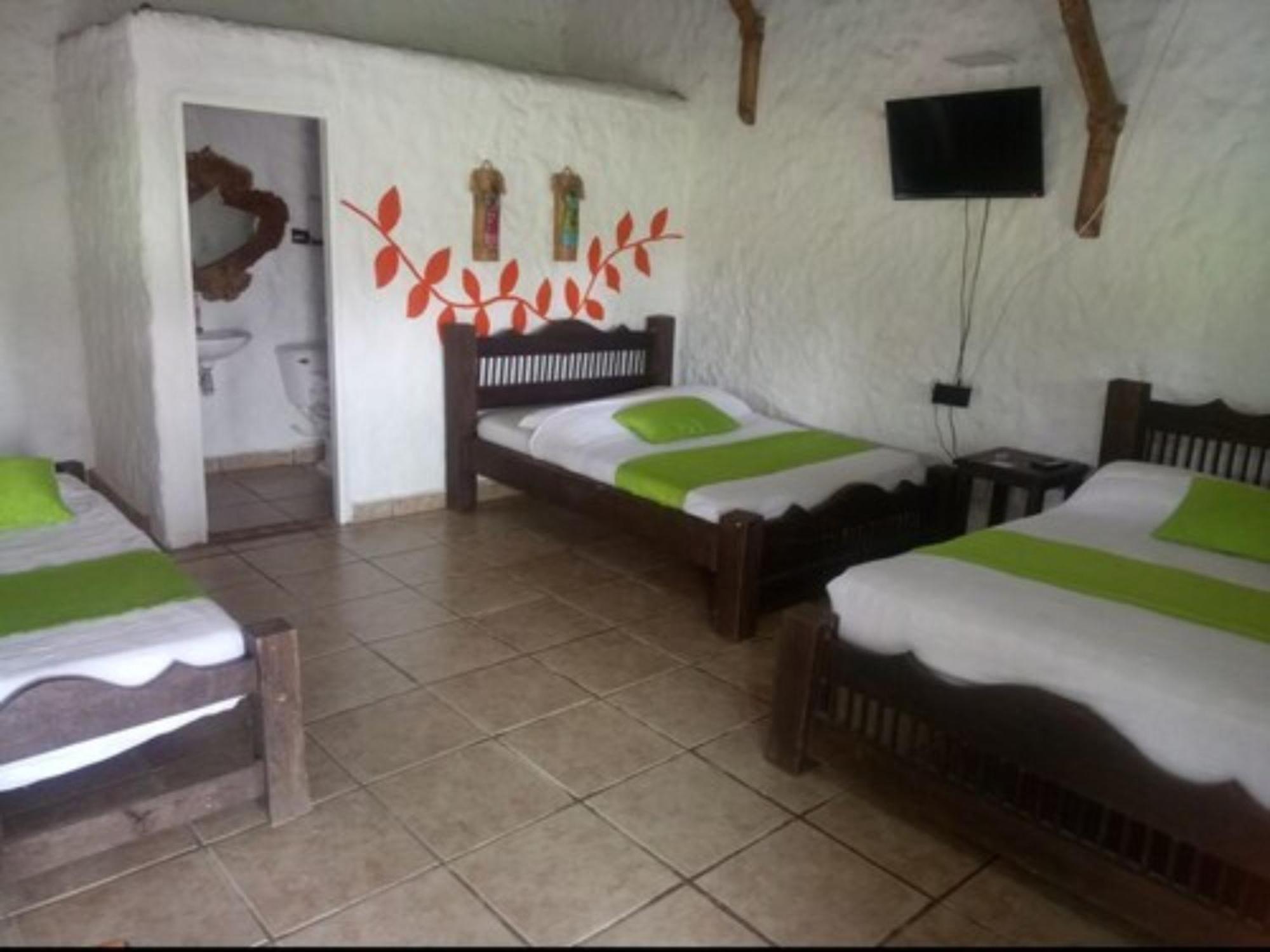 Hotel Parque De Los Arrieros Монтенегро Екстериор снимка
