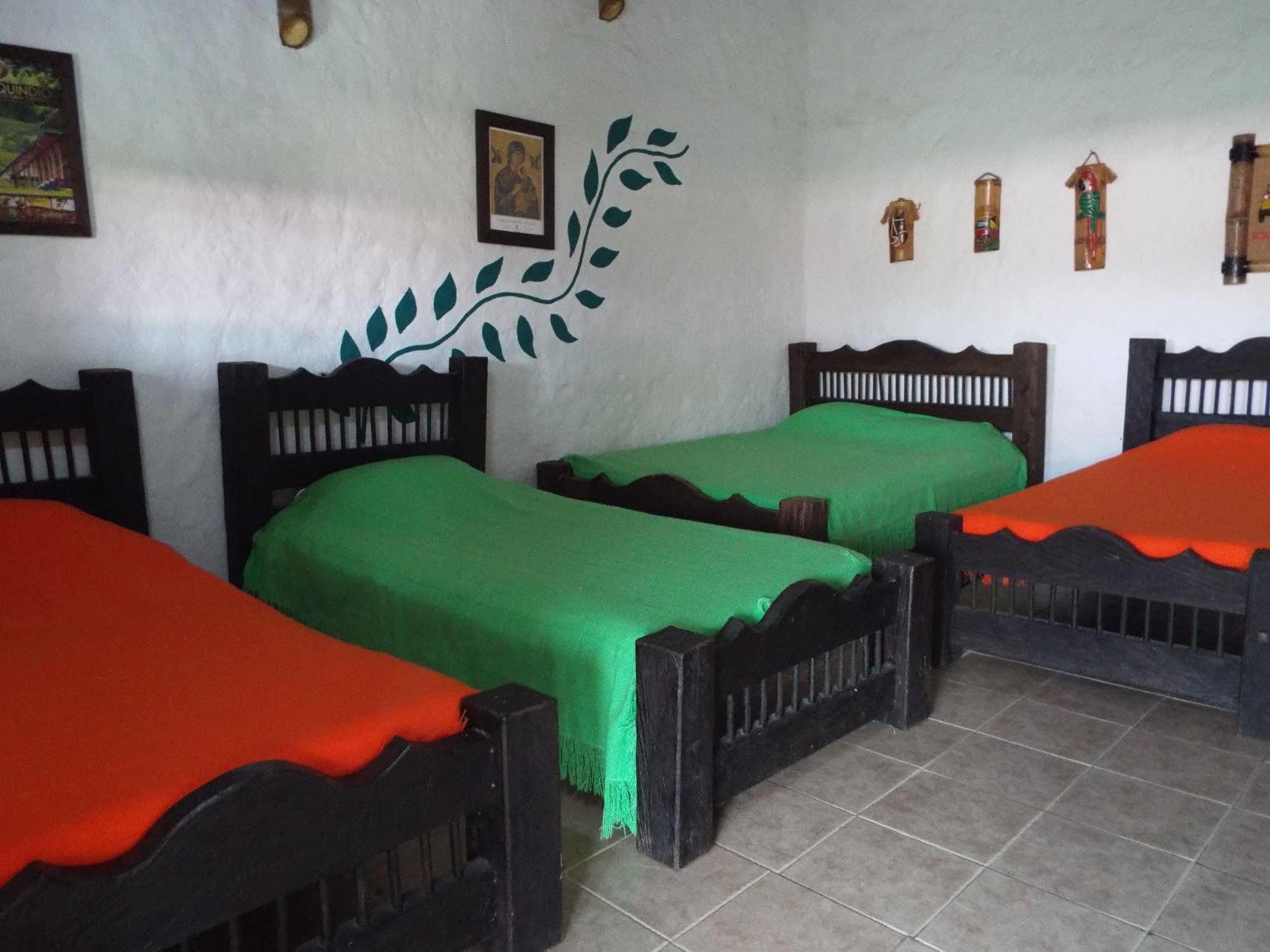 Hotel Parque De Los Arrieros Монтенегро Екстериор снимка