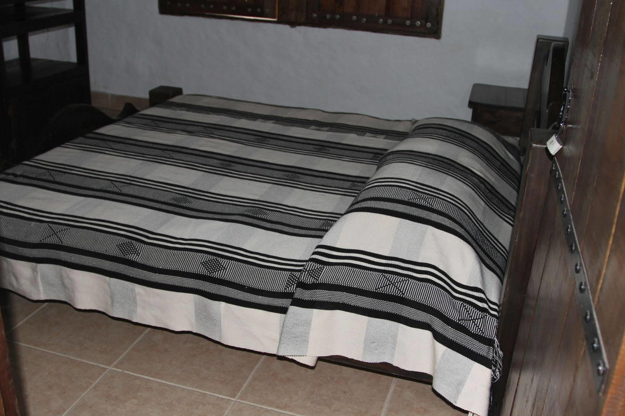 Hotel Parque De Los Arrieros Монтенегро Екстериор снимка